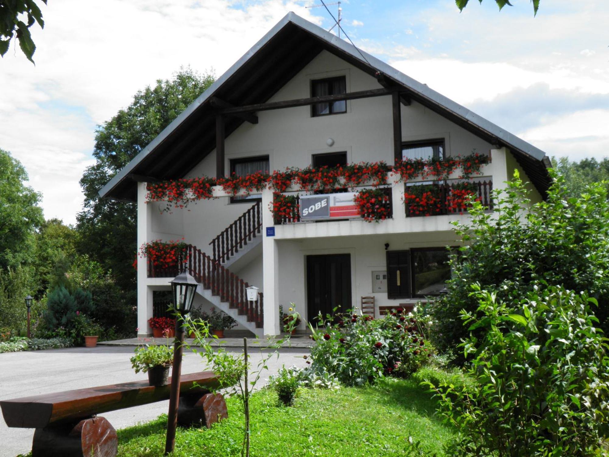 Готель House Janja Plitvice Селище Дрежницько Екстер'єр фото