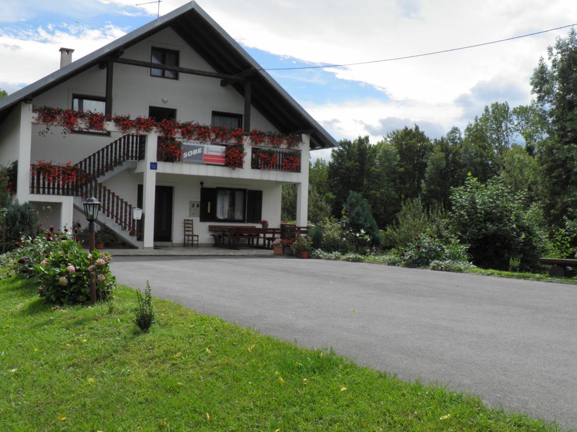 Готель House Janja Plitvice Селище Дрежницько Екстер'єр фото